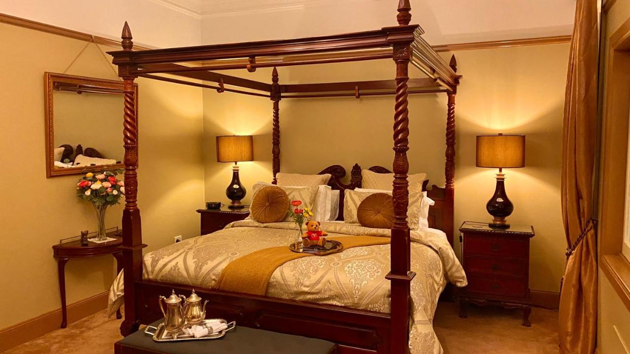 Bli Bli House Riverside Retreat Twin Waters Bagian luar foto