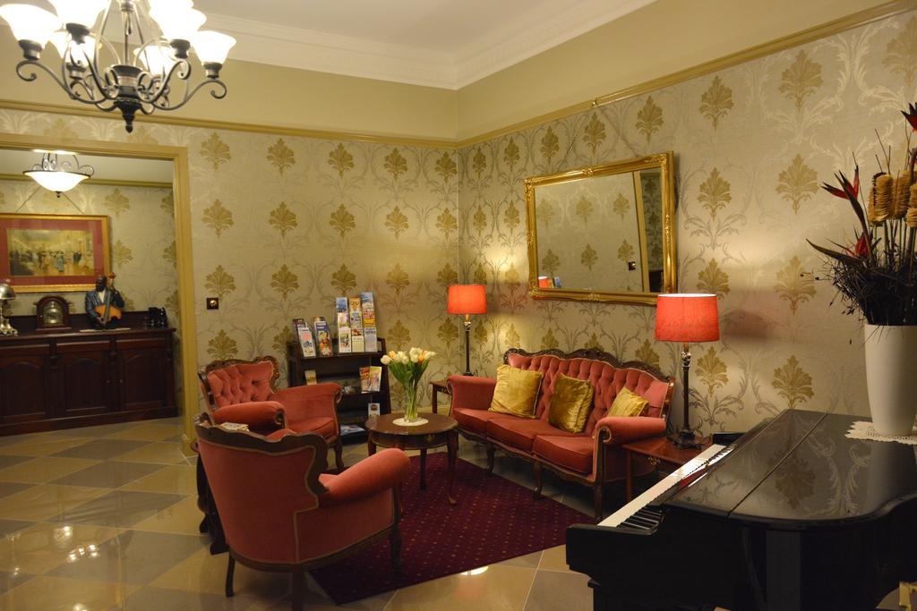 Bli Bli House Riverside Retreat Twin Waters Bagian luar foto