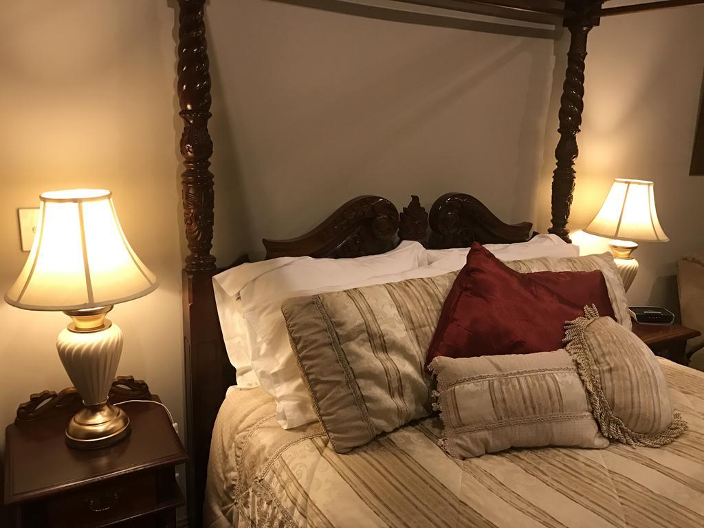 Bli Bli House Riverside Retreat Twin Waters Bagian luar foto